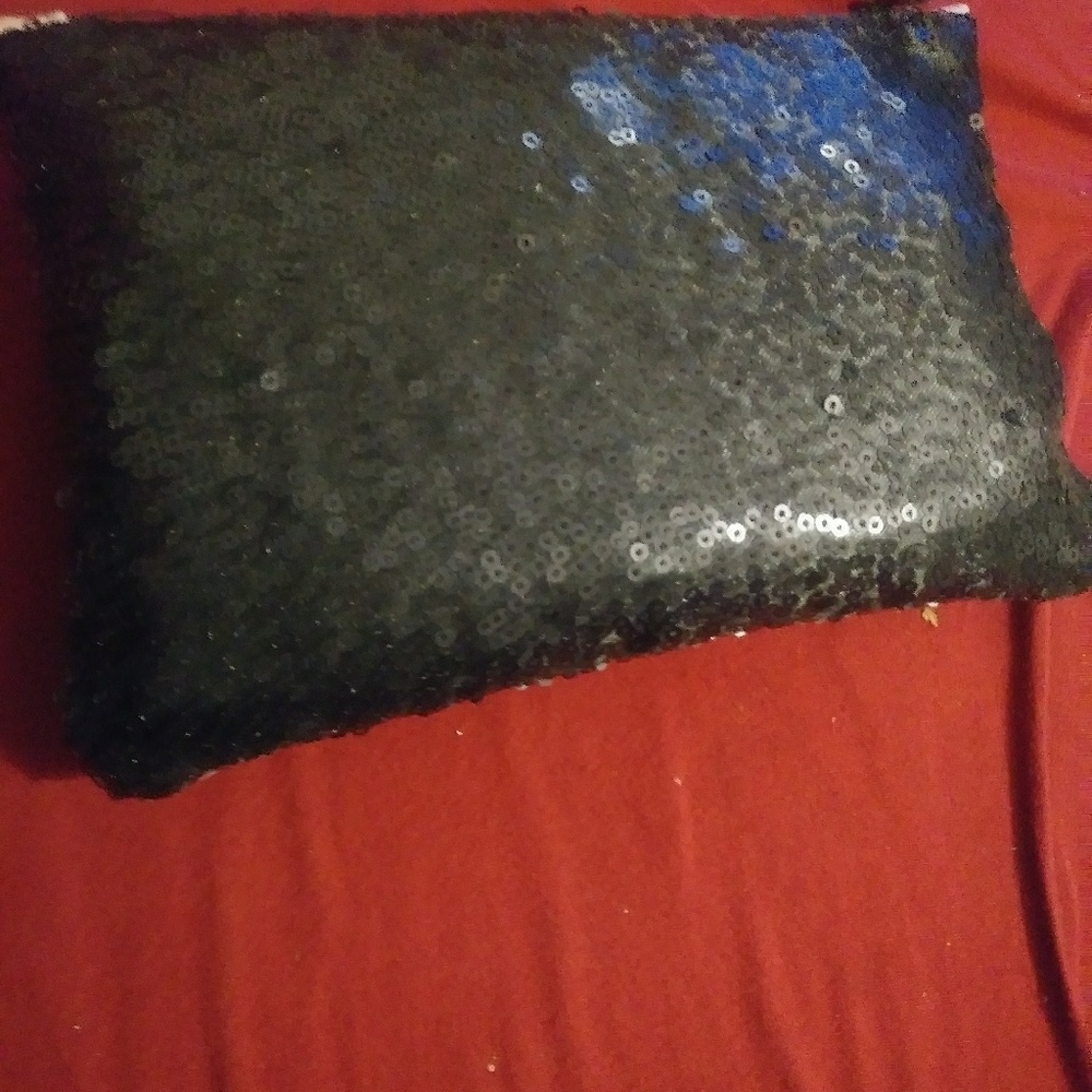 Makeup bag - Picture 2 of 2